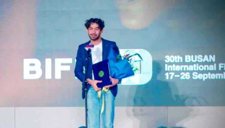 Reza Rahadian debut gemilang, film Pangku raih 4 trophy di BIFF 2025. (Dok Pangku)