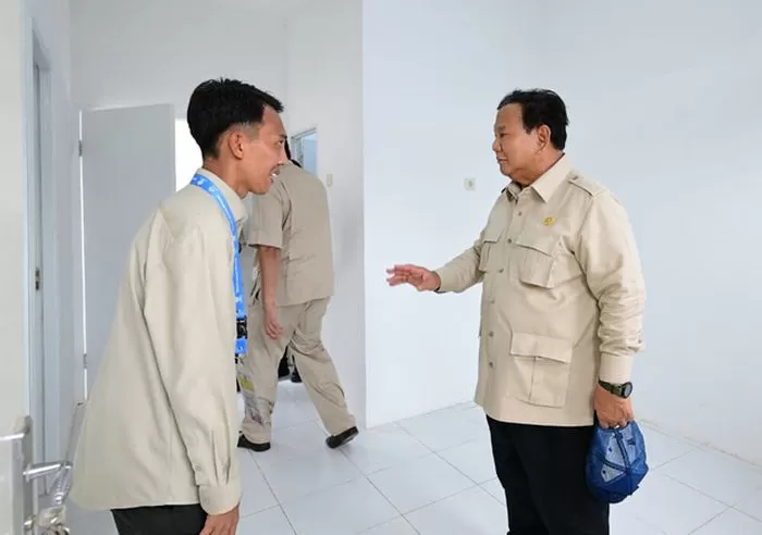 Presiden Prabowo Subianto meresmikan akad massal 26 ribu unit rumah subsidi melalui program KPR FLPP (Foto: BPMI Setpres RI)