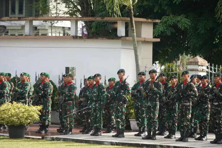 2.100 petugas siaga di HUT TNI ke 80.&nbsp;(X @Korem042)