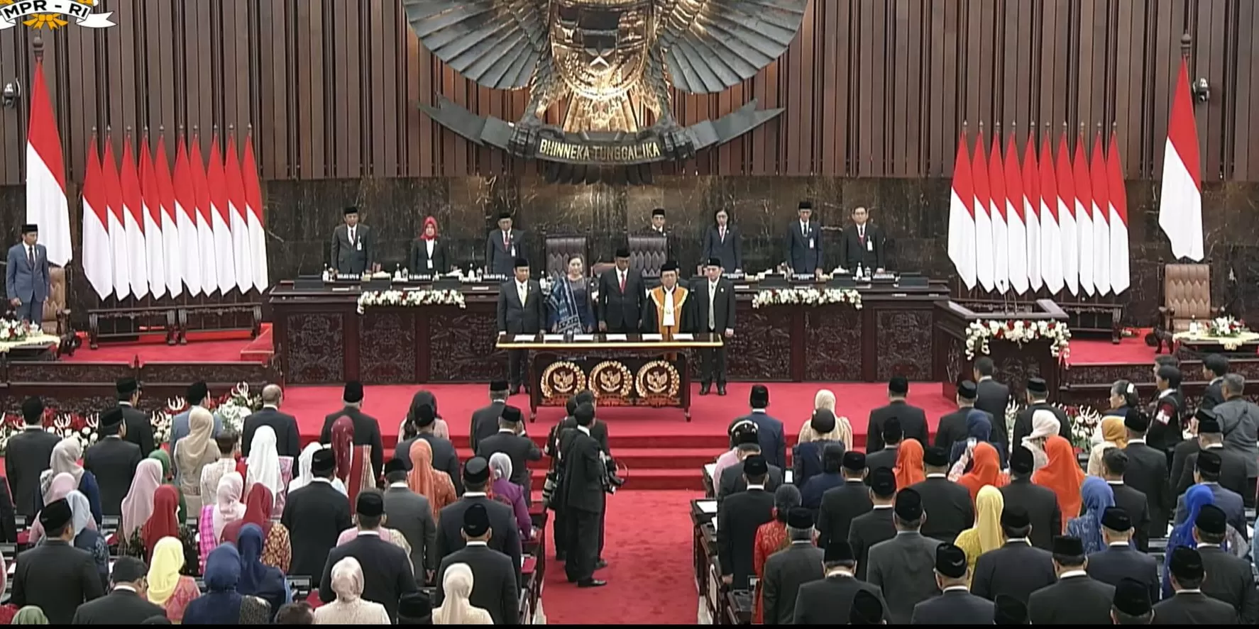 Pelantikan Anggota DPR Periode 2024-2029 (foto: tv parlemen)