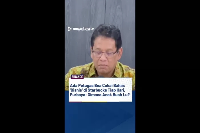 Menkeu Purbaya membacakan salah satu laporan yang masuk di kanal WA 'Lapor Pak Purbaya'. (Istimewa)