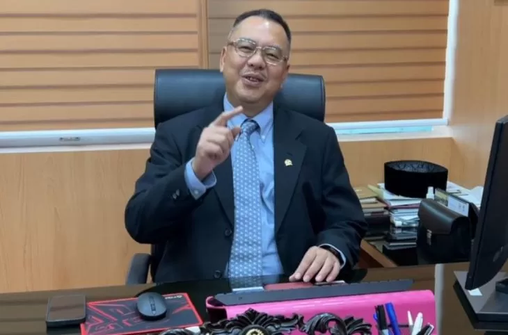 Anggota Komisi XI DPR, Harris Turino, saat wawancara bersama tim  Jaringan Promedia di kantornya di Gedung DPR, Jakarta Pusat. (Jaringan Promedia)