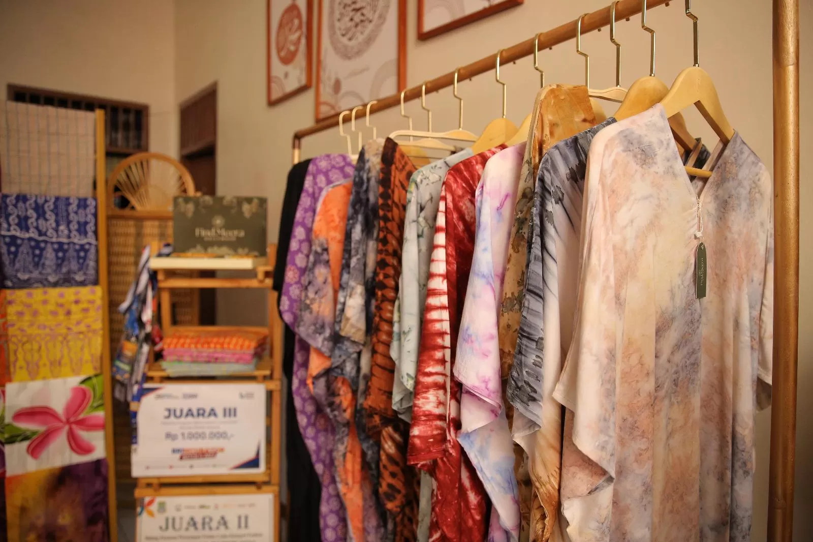 Findmerra, UMKM binaan BRI yang mengubah daster menjadi fashion elegan. (Foto: BRI)