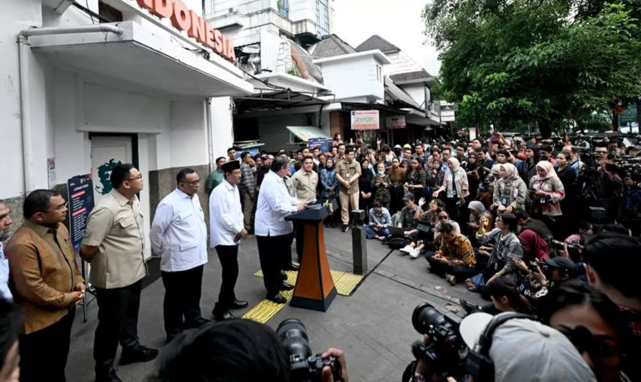 Pemerintah resmi mulai menyalurkan Bantuan Langsung Tunai Kesejahteraan Rakyat (BLT Kesra) (foto: presidenri.go.id)