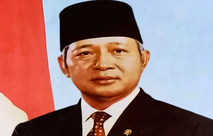 Mantan Presiden RI, Soeharto dinilai tidak pantas mendapat gelar Pahlawan Nasional (Foto: Instagram/@arsip_bangsa.id)