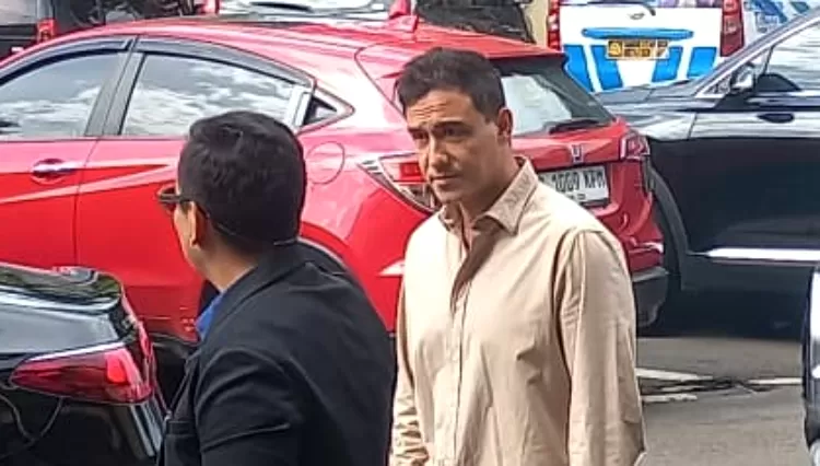  Hamish Daud bicara soal perceraian dengan Raisa. (Konteks.co.id/Rat Nugra)