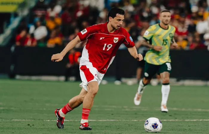 FIFA hukum Thom Haye bela Timnas Indonesia di 4 laga plus denda Rp103 juta (Foto: Instagram/@thomhaye)