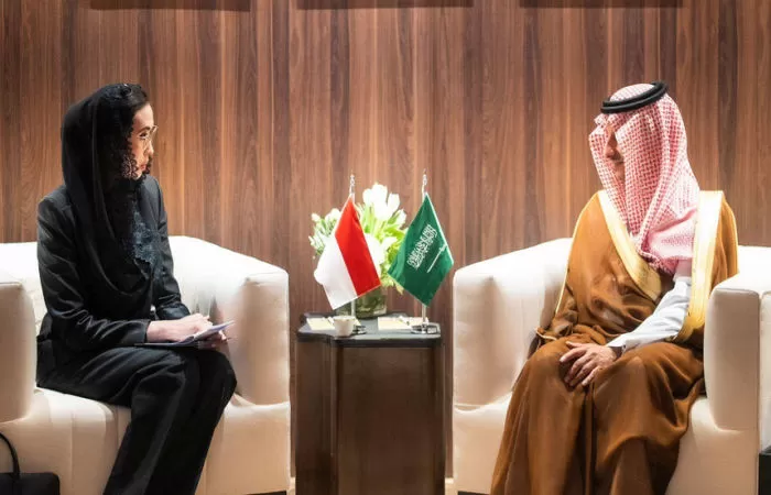 Menpar Widiyanti Putri Wardhana dan Menpar Kerajaan Arab Saudi, Ahmed Aqeel Al Khateeb (Foto: dok. Kemenpar)