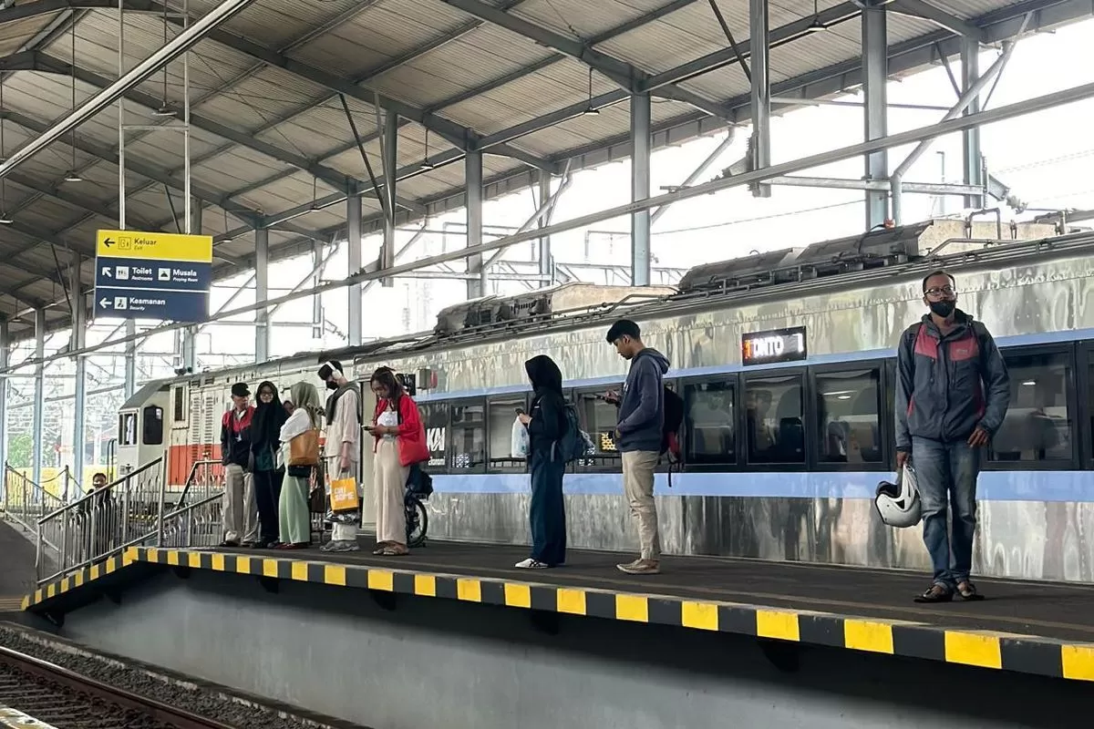 Siap liburan hemat? Nikmati diskon tiket kereta 30 persen Nataru 2025-2026! Cek syarat & jadwal sekarang! (Dokumentasi KAI Daop 6 YK)