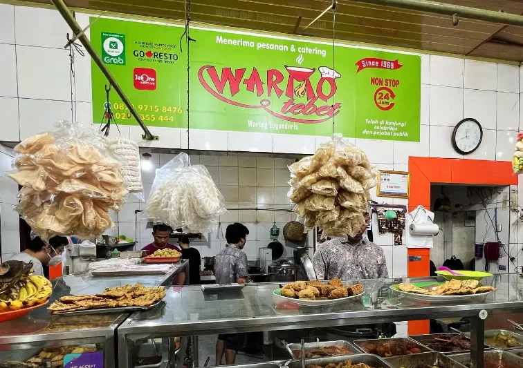 Koalisi Warteg Nusantara melancarkan protes atas Raperda yang mewajibkan tempat makan ada ruang merokok. (Istimewa)