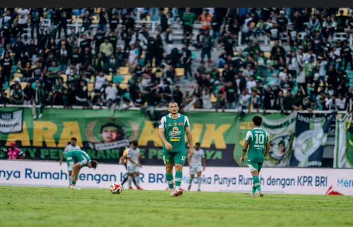 Laga Persebaya vs Arema FC di Stadion Gelora Bung Tomo berakhir imbang 1-1 (Foto: persebaya.id)