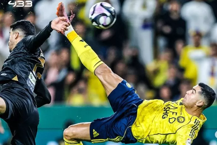Cristiano Ronaldo cetak gol salto indah saat Al Nassr mengalahkan Al Khaleej 4-1 (Foto: instagram/@433)