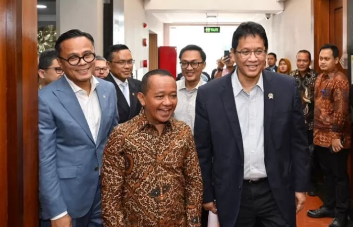 Menkeu Purbaya Yudhi Sadewa temui Menteri ESDM, Bahlil Lahadalia bahas kesiapan LPG jelang Nataru (Foto: Instagram/@menkeuri)