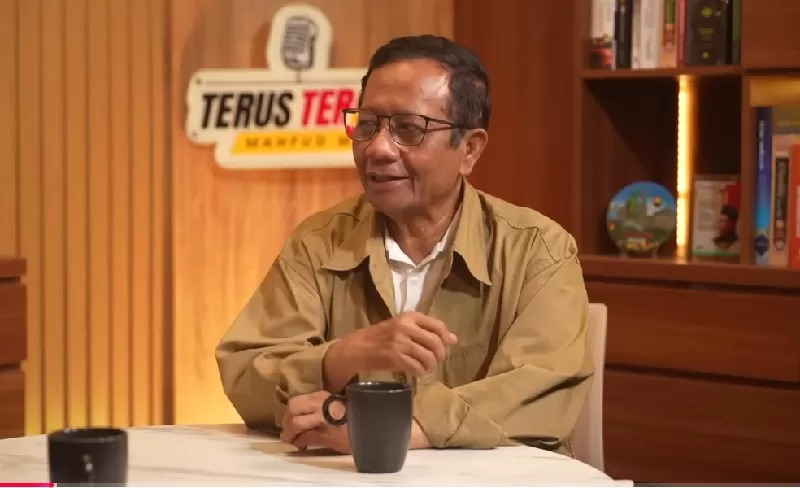 Mahfud MD minta Kemenkum jangan tanggapi kisruh PBNU. (KONTEKS.CO.ID/tangkapan layar Mahfud MD Official)