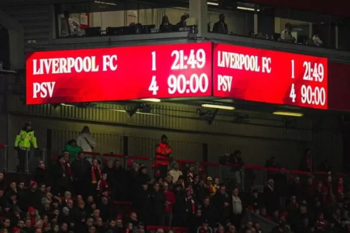 Liverpool makin tenggelam usai kalah 1-4 dari PSV (Foto: instagram/@psv)