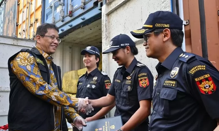 Menkeu Purbaya ancam bubarkan Bea Cukai, Dirjennya bereaksi (Instagram @menkeu_ri)