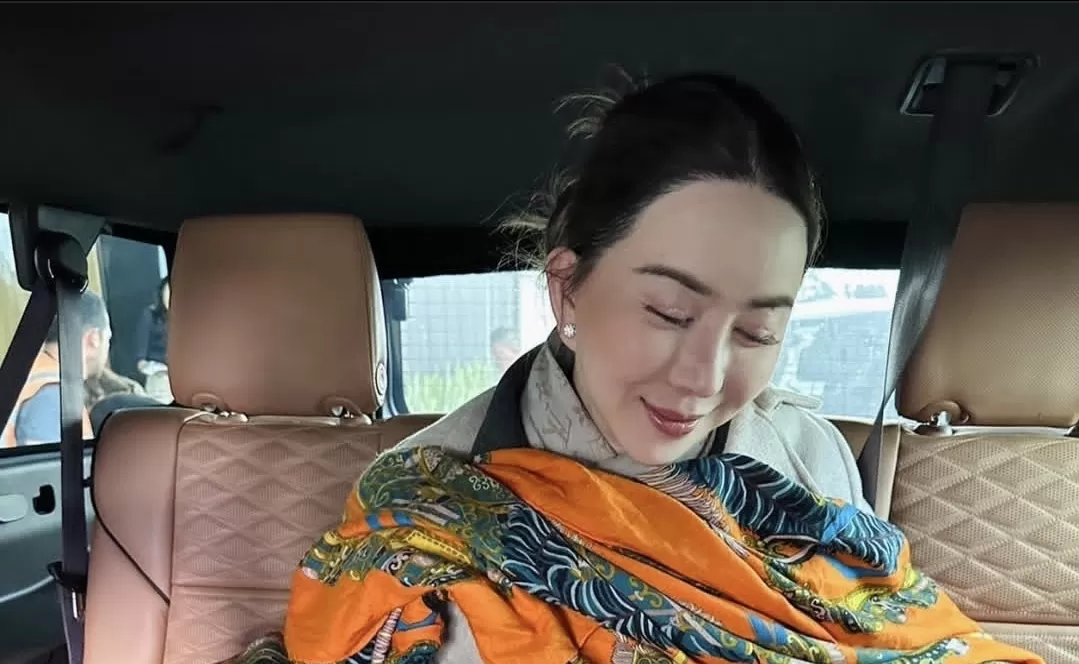 Kisruh Miss Universe memuncak: Anne Jakrajutatip diburu polisi. (Instagram @annejkn.official)