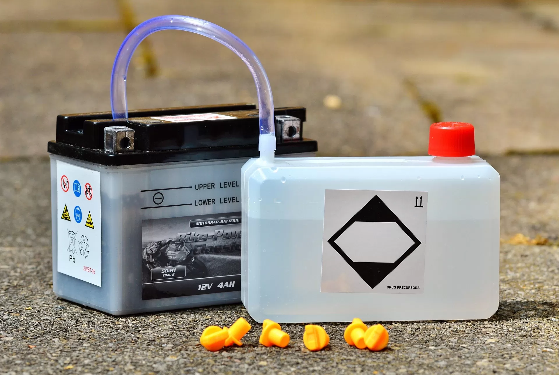 Ilustrasi gambar Aki mobil  (Pixabay/cene)