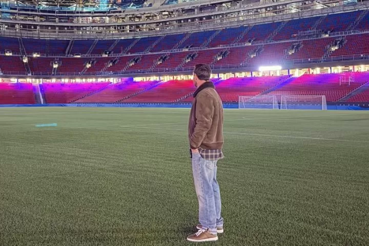 Lionel Messi kembali menginjakkan kakinya di Camp Nou (Foto: instagram/@leomessi)