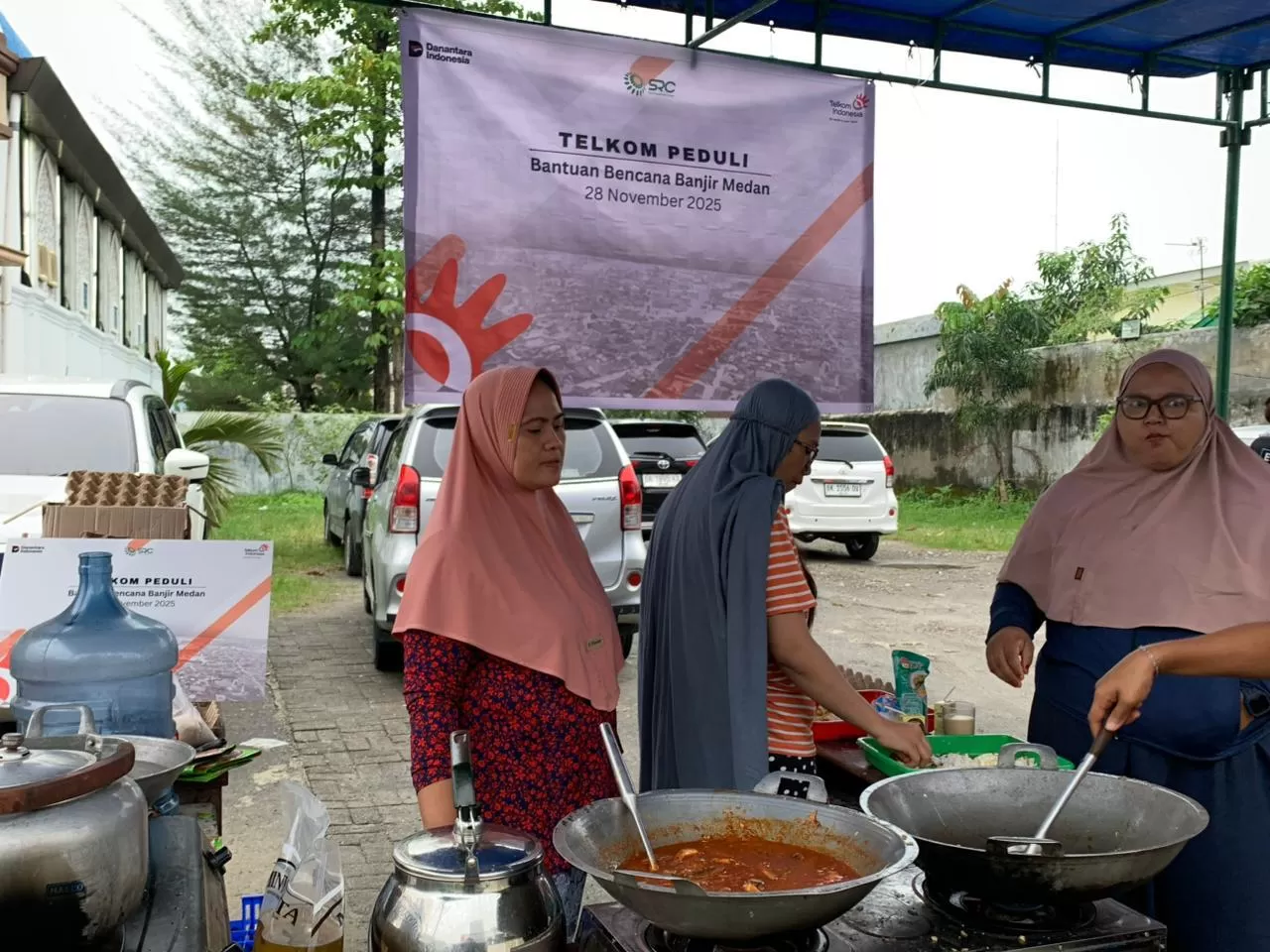 PT Telkom Indonesia (Persero) Tbk (Telkom) memperluas langkah tanggap darurat dengan menambah dukungan konektivitas .