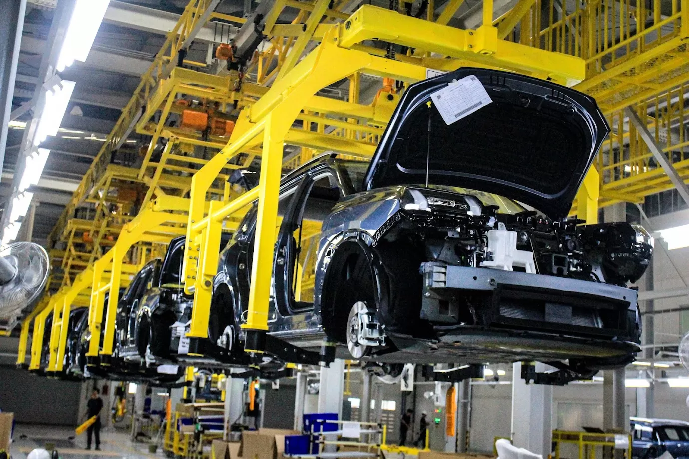 Penjualan mobil di Indonesia sepanjang 2025 ini meleset dari target. (Istimewa)