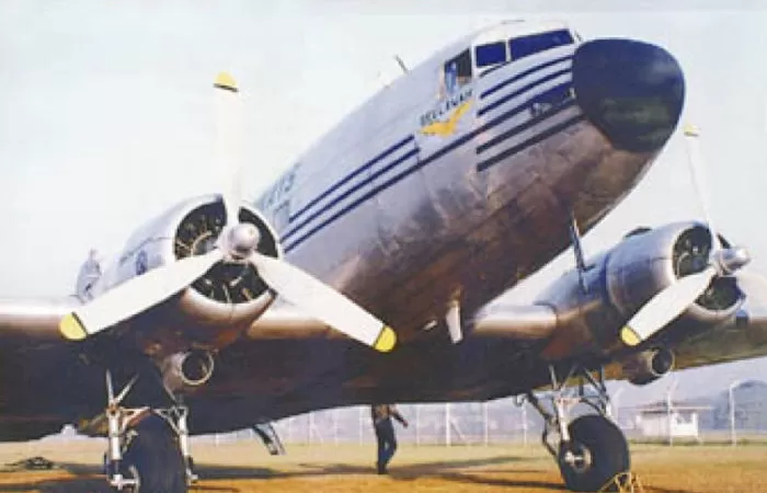 Dakota RI-001 Seulawah, pelopor penerbangan sipil Indonesia yang berasal dari sumbangan rakyat Aceh (Foto: Instagram/@wakafsalman.itb)