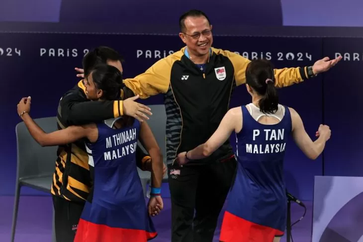 Kepala Pelatih Nasional Malaysia, Rexy Mainaky, menilai PBSI mengirimkan skuad &lsquo;lemah&rsquo; di SEA Games 2025 Thailand. (Foto: X.com Garis Tengah)