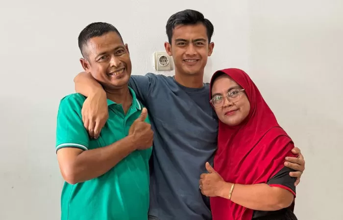 Ayahanda Pratama Arhan, Sutrisno dikabarkan meninggal dunia (Foto: Instagram/@pratamaarhan8)