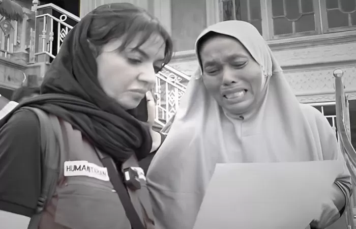 Seorang wanita korban banjir bandang Aceh Utara saat ditemui Najwa Shihab di pos pengungsian (Foto: Instagram/@najwashihab)