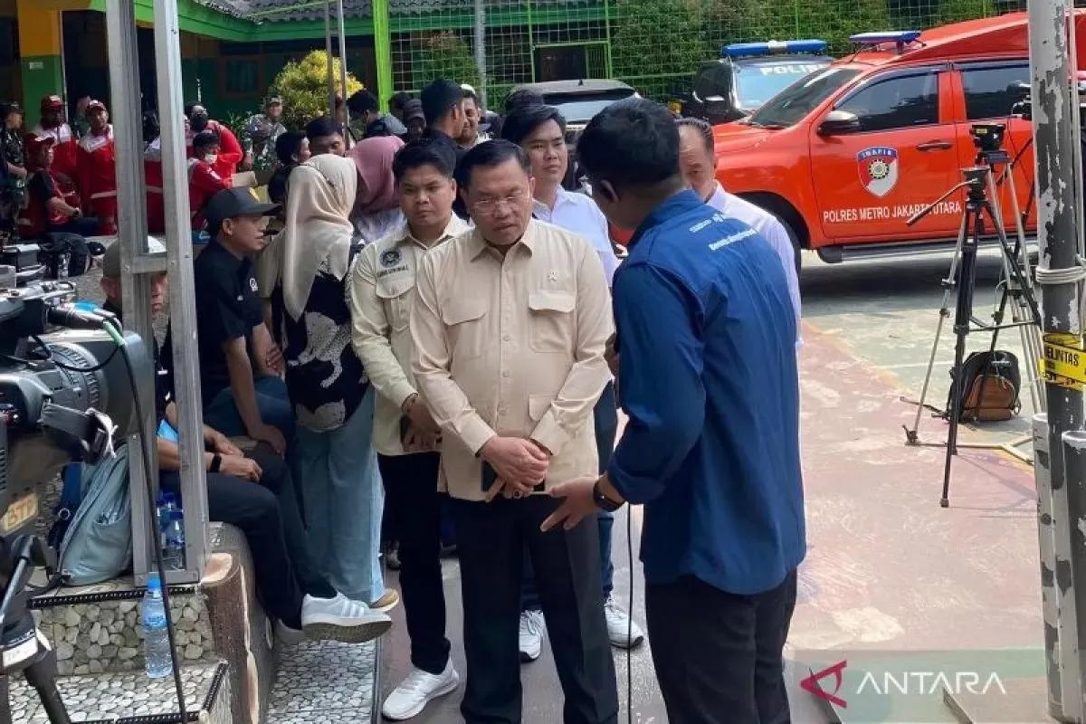 Jajaran BGN langsung bergerak ke SDN 01 Kalibaru, Cilincing, Jakarta Utara, usai insiden mobil MBG menabrak pagar sekolah dan melibas siswa serta guru. (BGN)