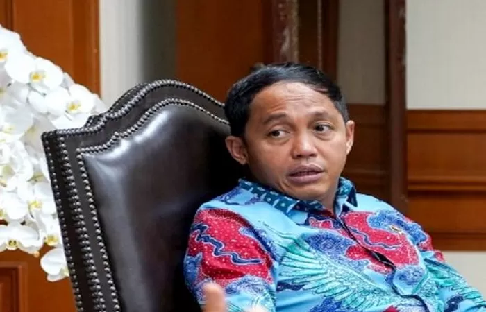 Menteri Kehutanan (Menhut) RI, Raja Juli Antoni (Foto: Instagram/@kemenhut)