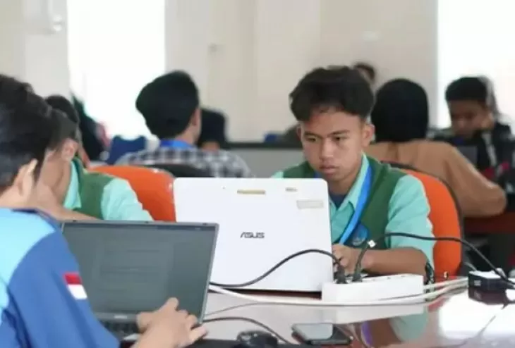 Riski Muhammad Ivan, 17, pelajar MAN 1 Bandar Lampung yang berhasil bobol sistem keamanan situs NASA. (Foto: IG @ivaannkan)
