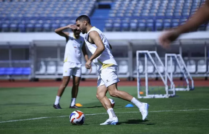 Luciano Guaycochea alias Lucho pasang alarm bahaya buat Persib jelang babak 16 besar ACL Two 2025-2026 (Foto: persib.co.id)