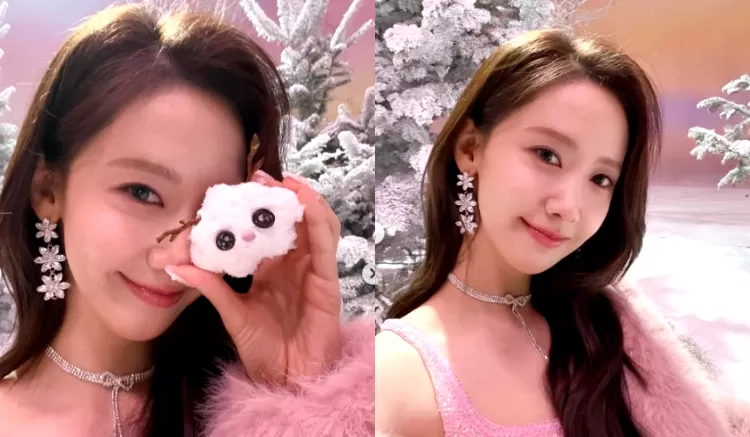 Yoona tampil anggun dengan latar pohon Natal bercahaya di MV Wish to Wish. (Instagram @yoona__lim)
