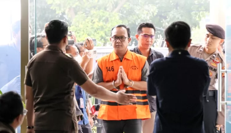 OTT KPK atas dugaan korupsi terkait pengadaan barang/jasa, salah satunya AW Bupati Lampung Tengah periode 2025-2030. (Instagram @official.kpk)