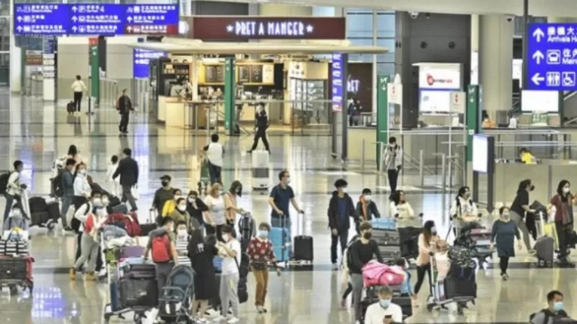 Kesibukan di Bandara Internasional Hong Kong. (Istimewa)