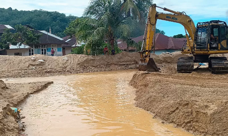 Normalisasi Sungai Aek Doras di Kota Sibolga