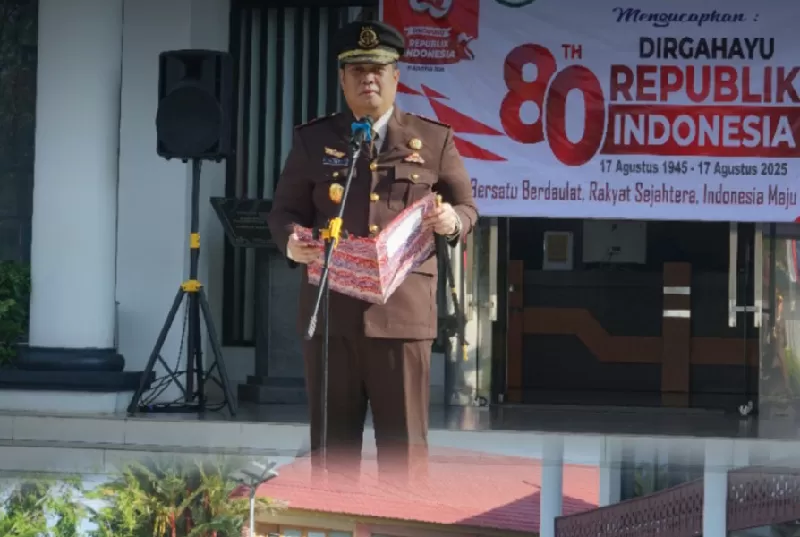 Kajari Hulu Sungai Utara, Albertinus Parlinggoman Napitupulu, salah satu yang ditangkap KPK