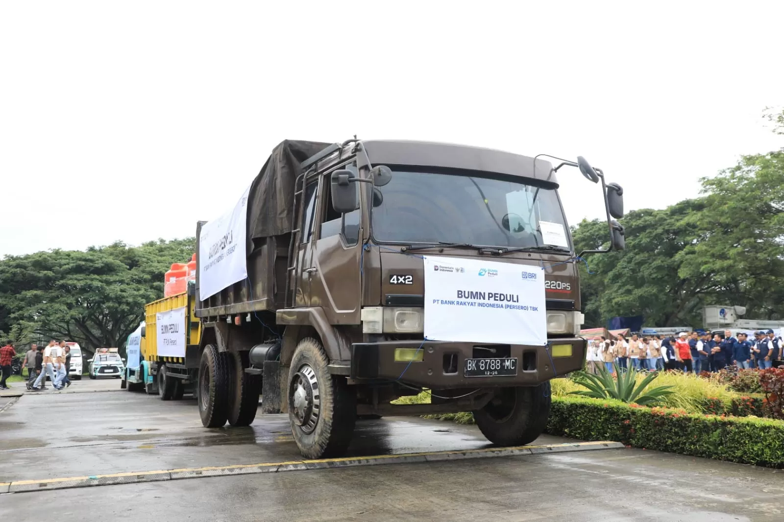 Danantara Indonesia dan BP BUMN kerahkan Lebih dari 1.000 relawan dan 100 Truk bantuan untuk kemanusiaan dan penanganan bencana di Sumatra (Dok. Danantara)