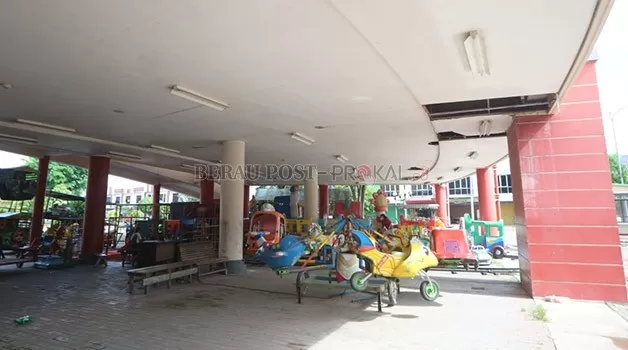 AKAN DIANGGARKAN: Sejumlah titik di Pasar Sanggam Adji Dilayas sudah rusak dan perlu dilakukan perbaikan.