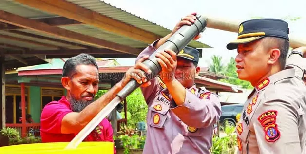 BERHARAP ADA AIR BERSIH: Warga Kampung Birang, Kecamatan Gunung Tabur berharap pasokan air bersih dari Perumda Air Minum Batiwakkal.