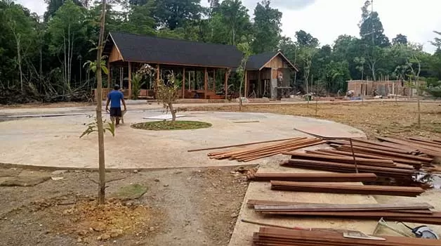 DIKEBUT: Rehab Air Panas Pemapak Bapinang terus dikebut untuk kejar target rampung awal tahun 2024.