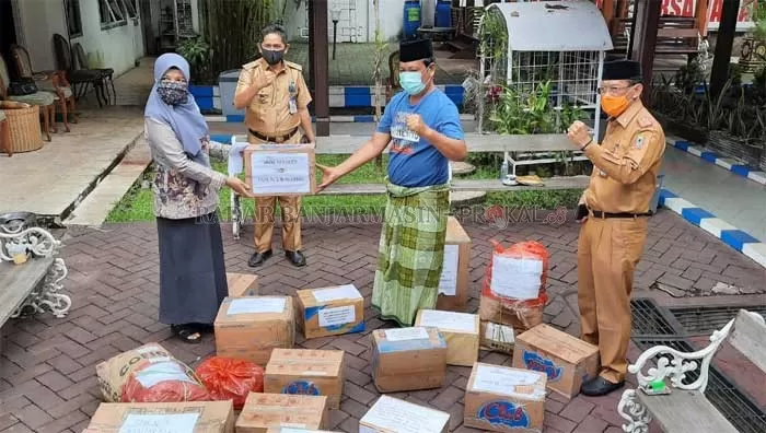 BANGGA SMK: Gubernur Kalsel Sahbirin Noor saat menerima perwakilan SMK Se-Kalsel, kemarin.