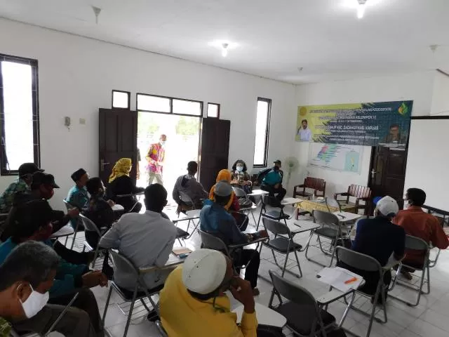 SMK-PP Negeri Banjarbaru bersama dengan Alumni atau Mahasiswa (Pusdiktan) serta dari Tim Pusat Penyuluhan Pertanian (Pusluhtan) dan Tim Balai Besar Pelatihan (BBPP) Binuang mengadakan kunjungan ke Balai Penyuluhan Pertanian (BPP) yang menjadi wilayah Food Estate di Kalimantan Tengah.