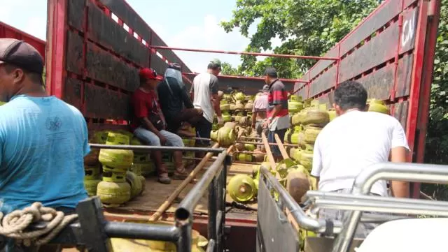 Ilustrasi transportasi gas elpiji. | Foto: Berau.prokal.co