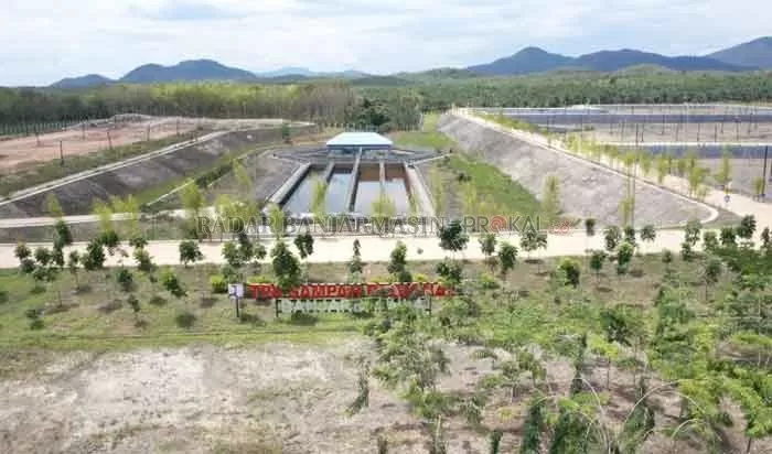 BAKAL BERTARIF: Suasana Tempat Pemrosesan Akhir (TPA) Regional Banjarbakula baru-baru tadi. Rencananya, TPA di Cempaka, Banjarbaru ini tahun depan mulai memberlakukan tarif.