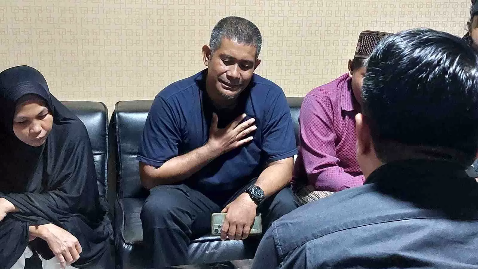 Syamsuddin memilih memaafkan para pelaku perundungan terhadap anaknya. Ia berharap kejadian serupa tidak terulang di kemudian hari. (Foto : Paksi Sandang/KP)