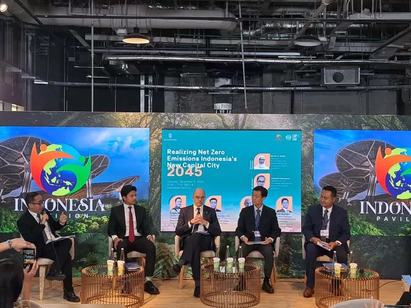 Sesi diskusi bertajuk Realizing Net Zero Emissions Indonesia Capital City di Dubai, Uni Emirat Arab pada Selasa (5/12)