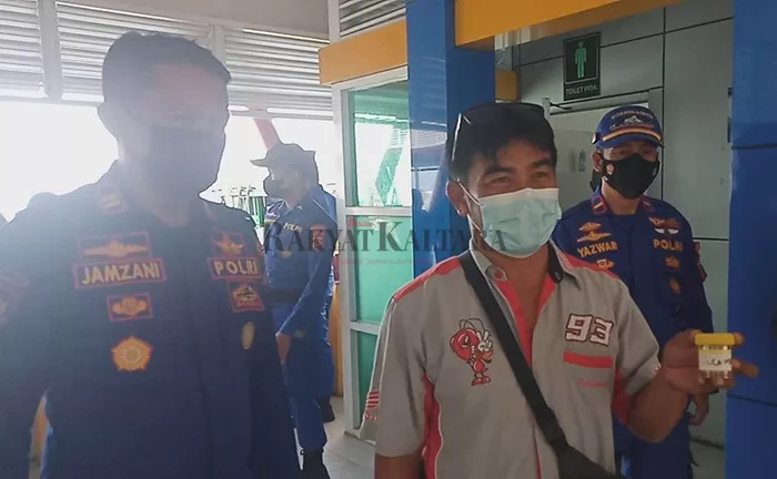 TES URINE: Enam orang nakhoda di Pelabuhan Tengkayu I Tarakan dilakukan tes urine, Selasa (26/4).