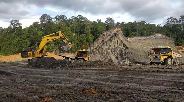 REALISASI PAJAK: Alat berat yang beroperasi di wilayah Kalimantan Utara dikenakan pajak.